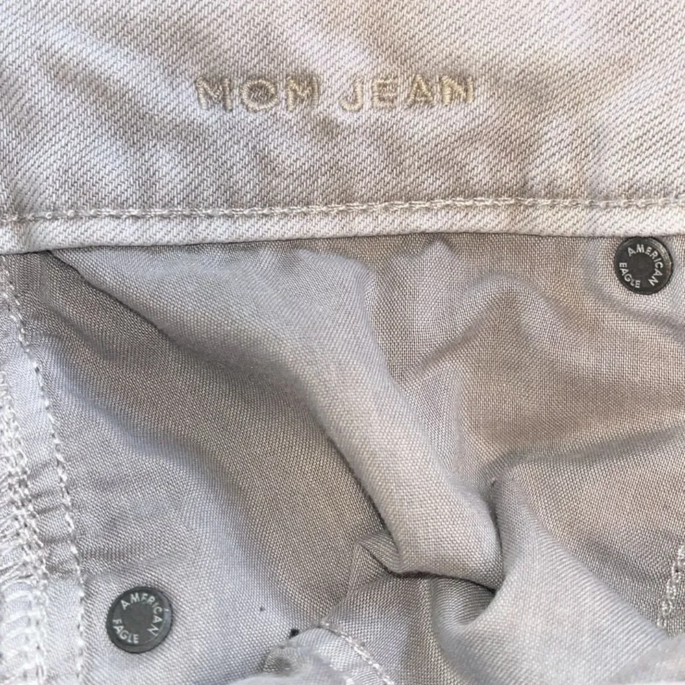 American Eagle Outfitters distressed ripped